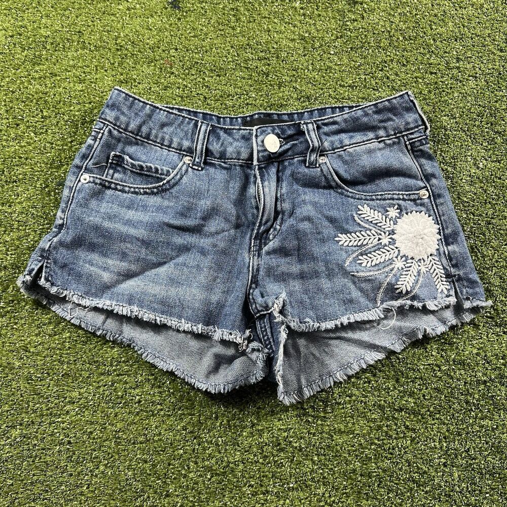 Ashley Mason Women's Embroidered Raw Hem Cutoff Denim Shorts Size 1